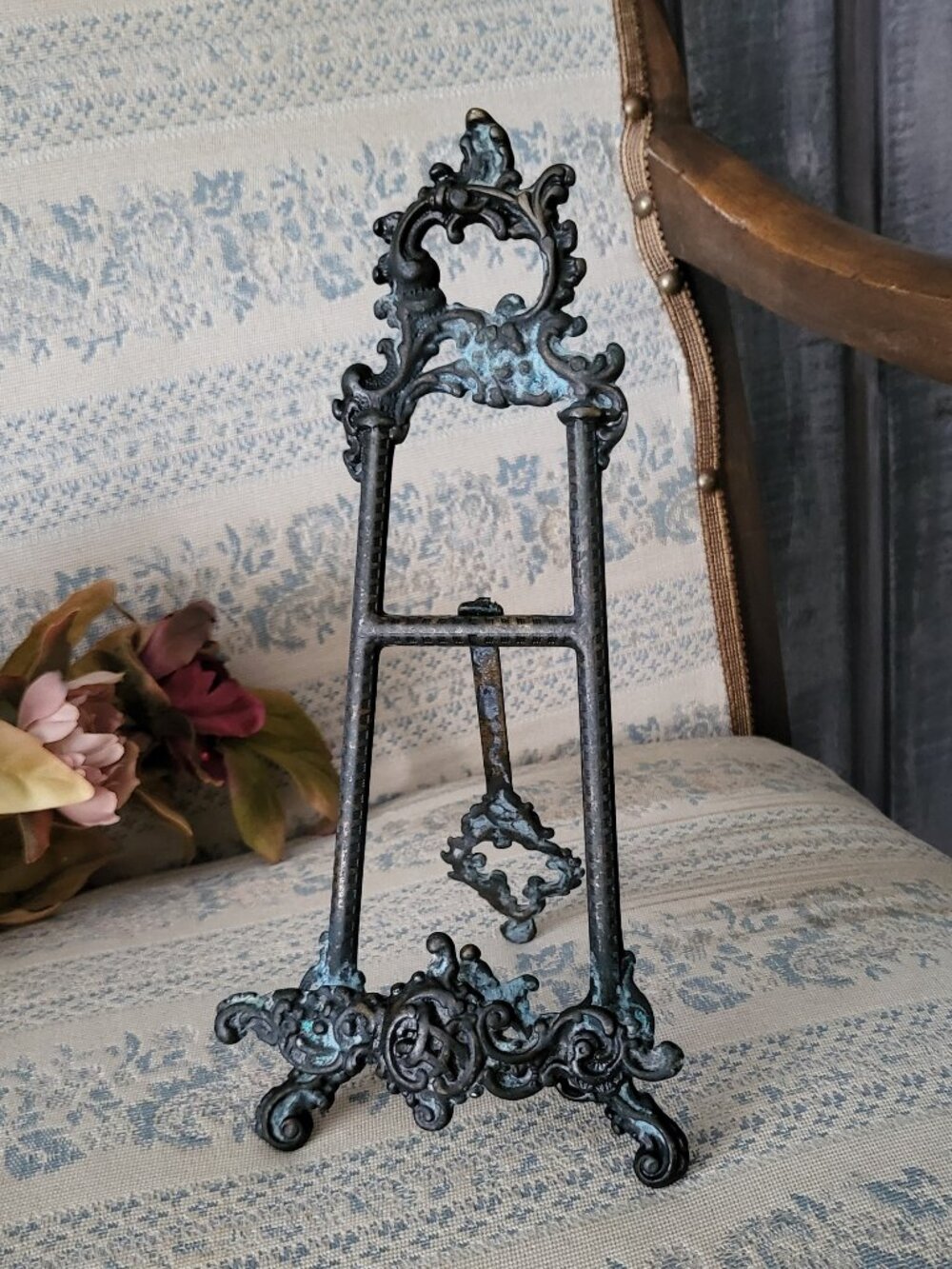 Vintage Ornate Brass Verdigris Patina Victorian Rococo Easel Display Stand